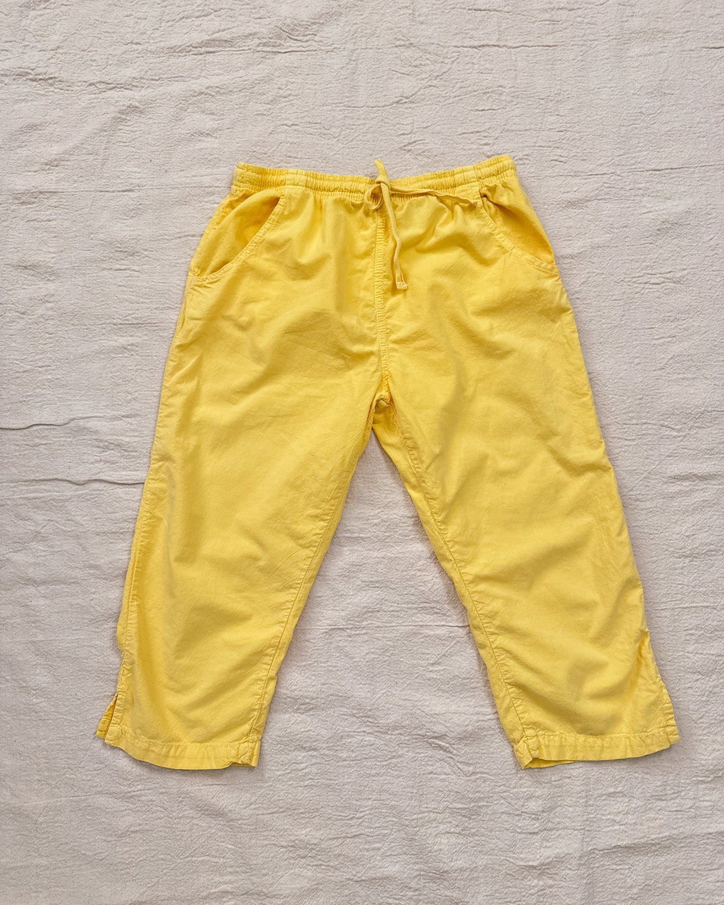 Vintage 90s Yellow Capris | Size Medium