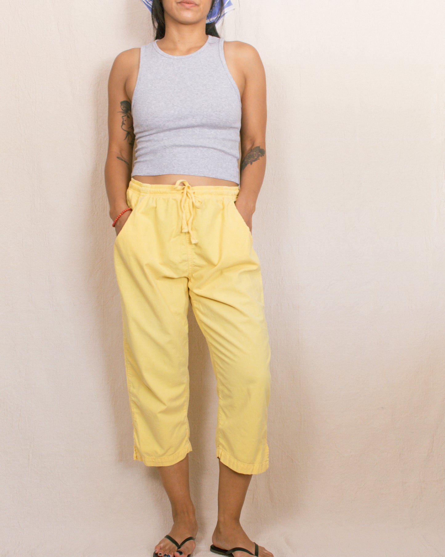 Vintage 90s Yellow Capris | Size Medium