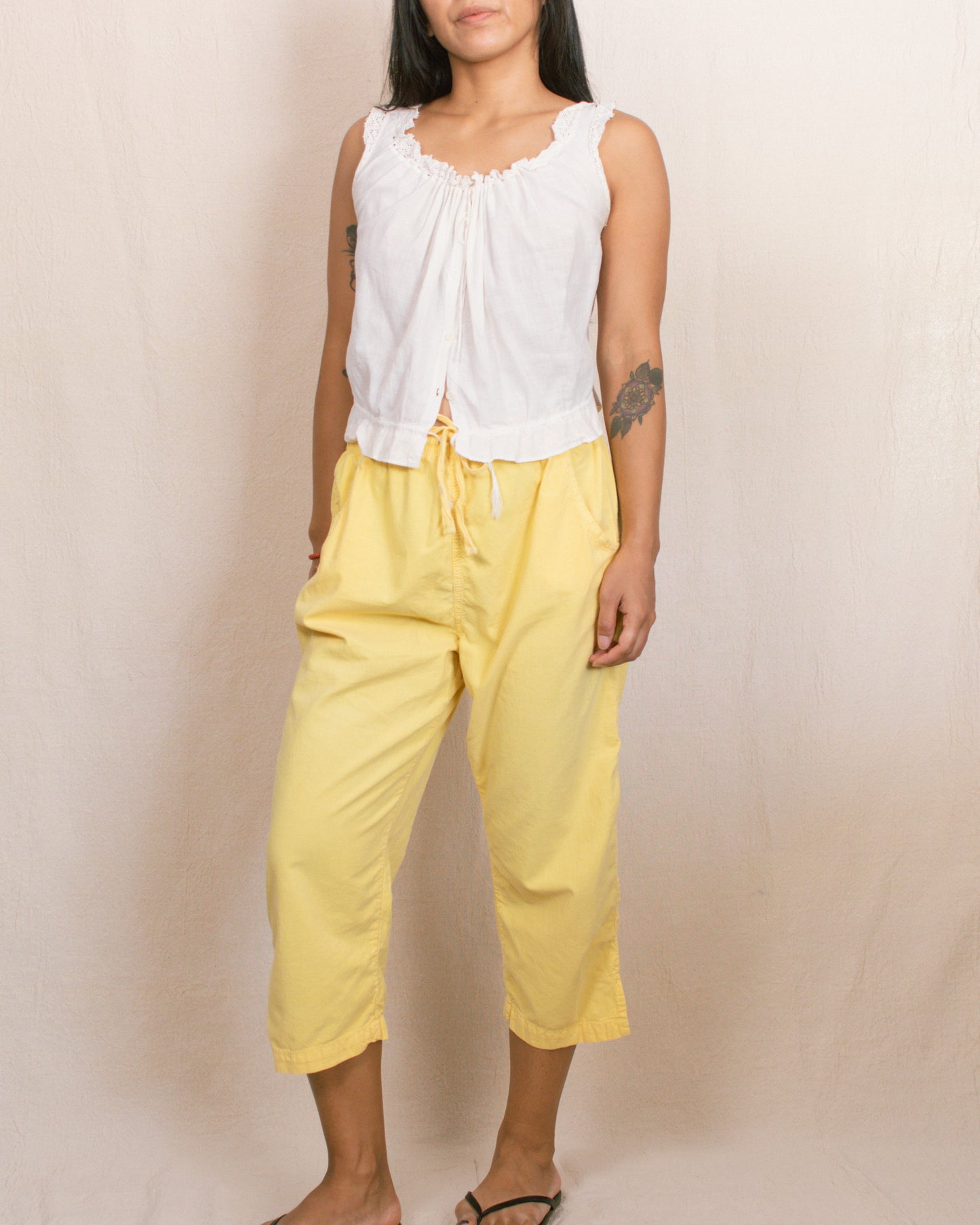 Vintage 90s Yellow Capris | Size Medium