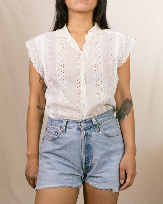 Vintage 50s White Eyelet Blouse | Size Medium