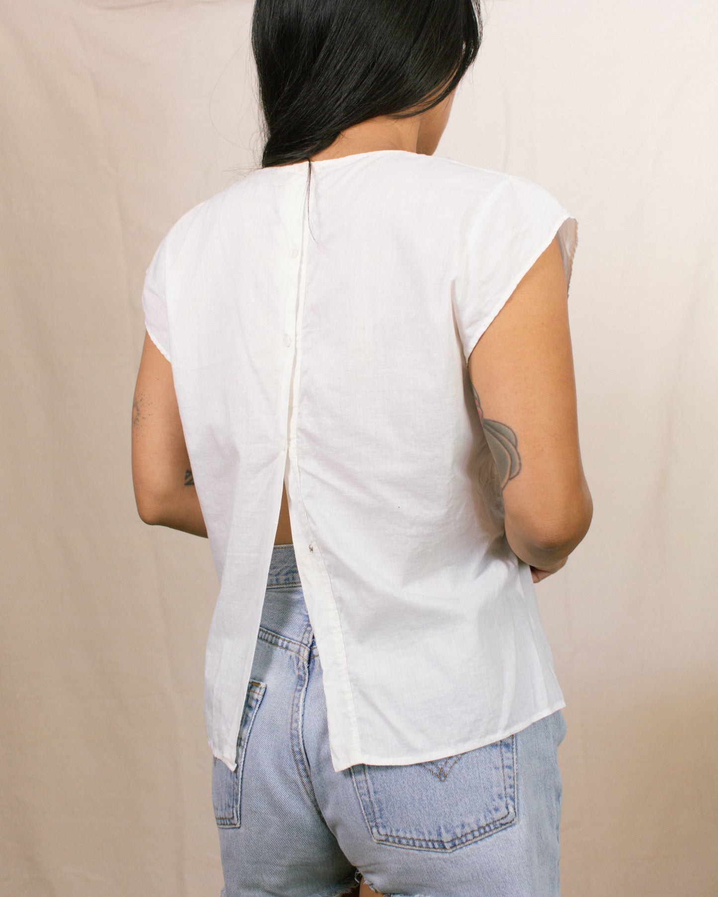Vintage Antique Embroidered Blouse | Size M-L