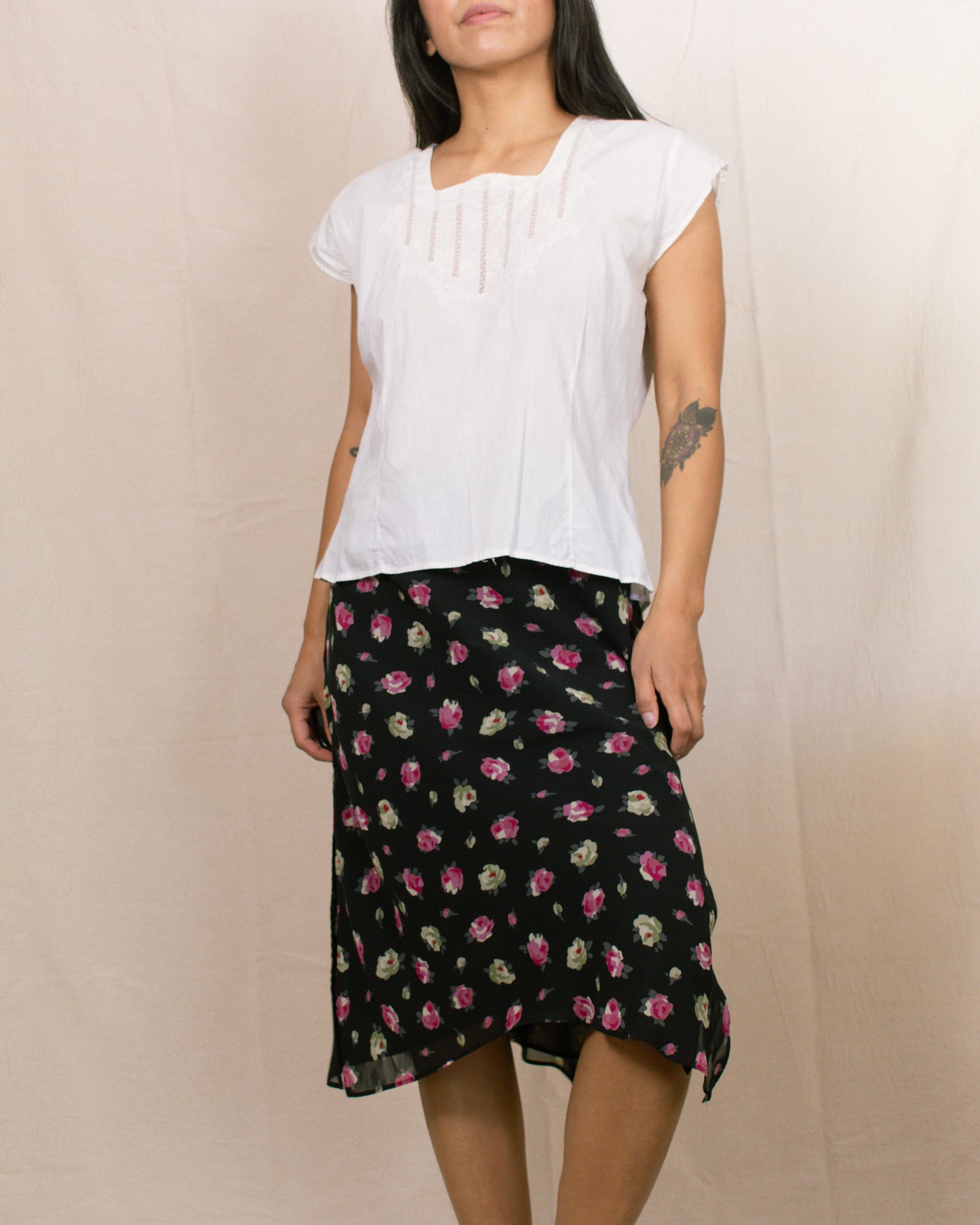 Vintage Antique Embroidered Blouse | Size M-L