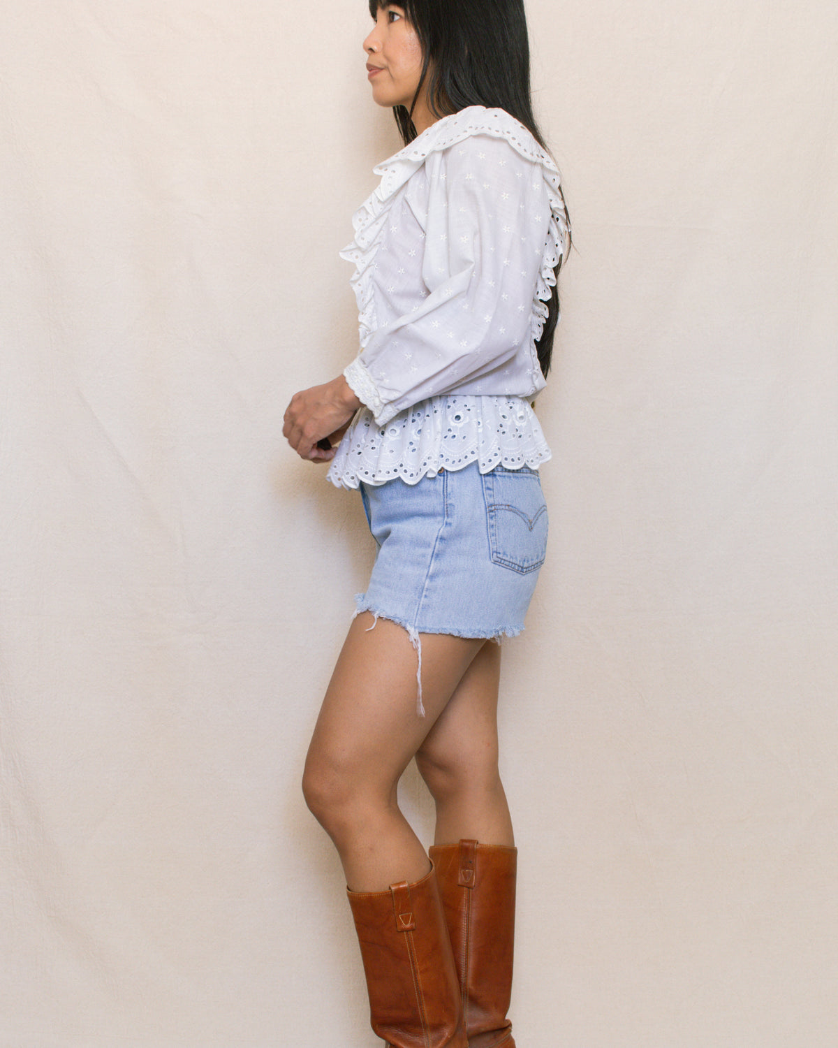 Vintage 70s Eyelet Ruffle Blouse | Size M-L