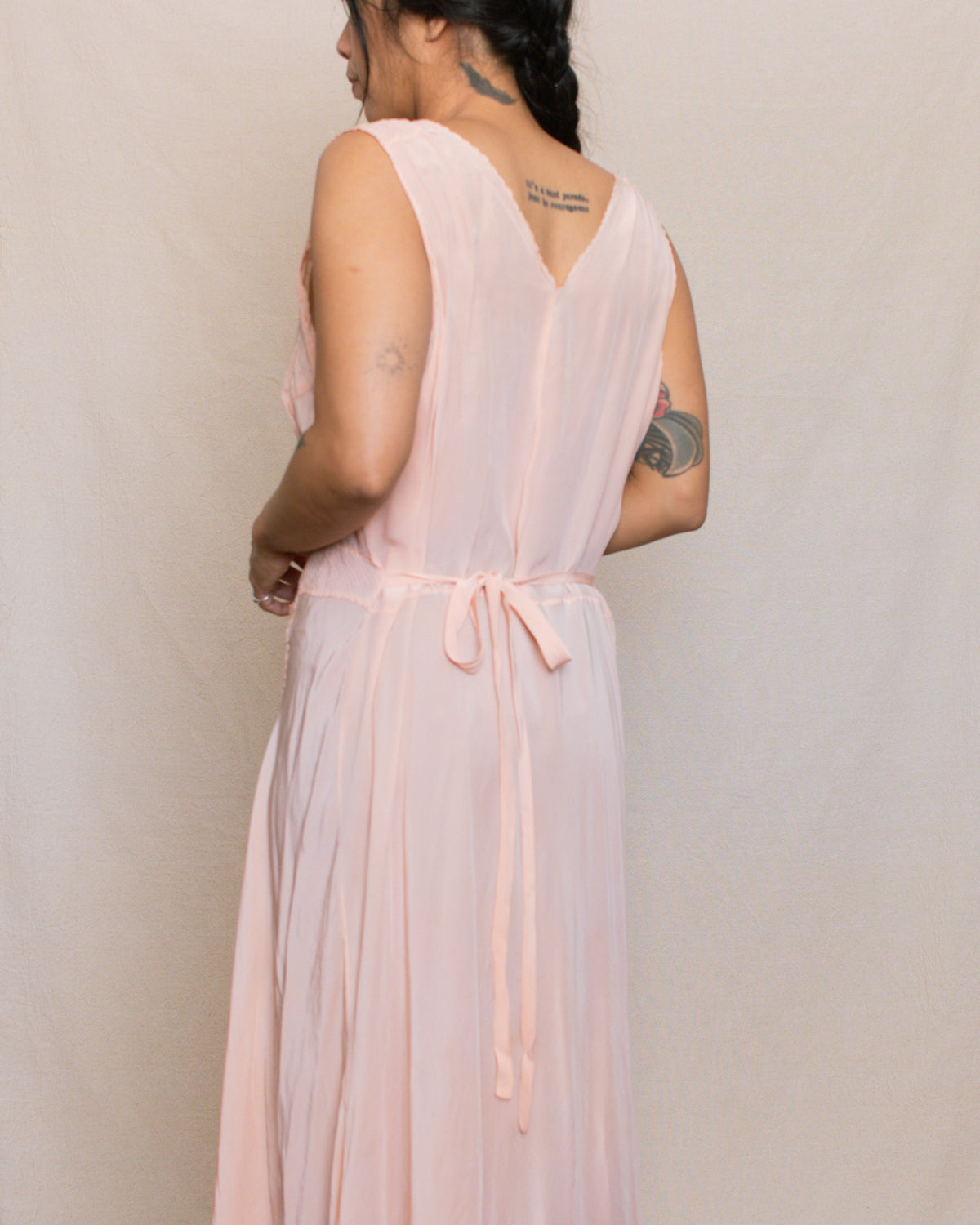 Vintage 30s/40s Peach Silk Bias Cut Dress | Size Large