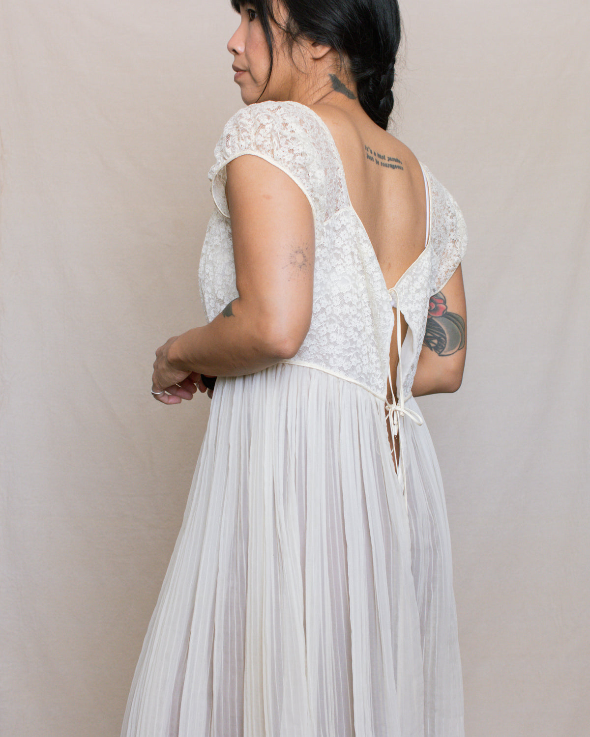 Vintage 50s Lace Cream Nightgown | Size S-M