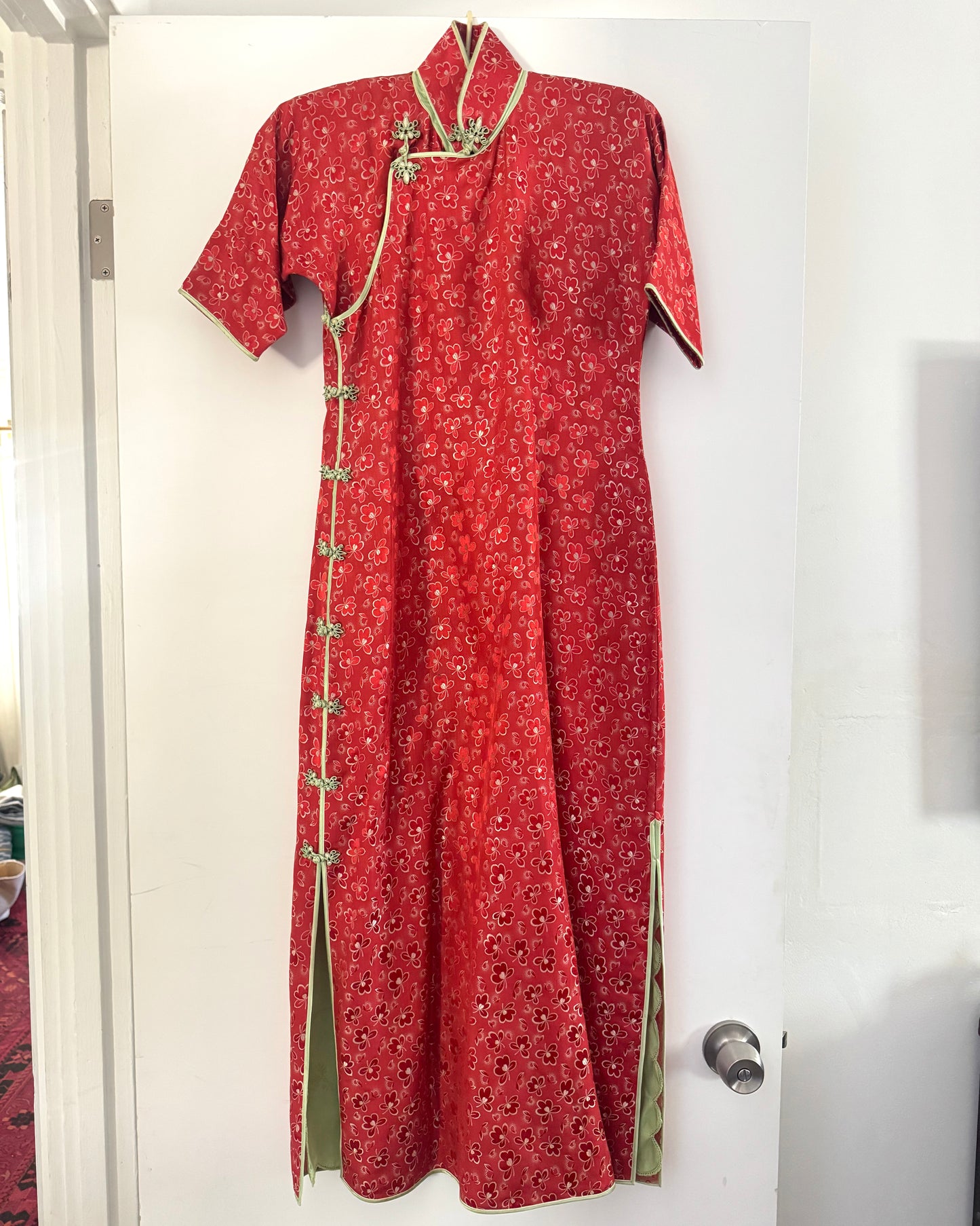 Vintage 60s/70s Red Qipao/Cheongsam Floral Dress | Size XS